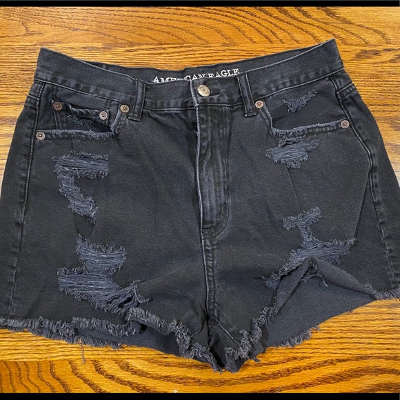 American Eagle Outfitters Pants - Black AE Mom Short